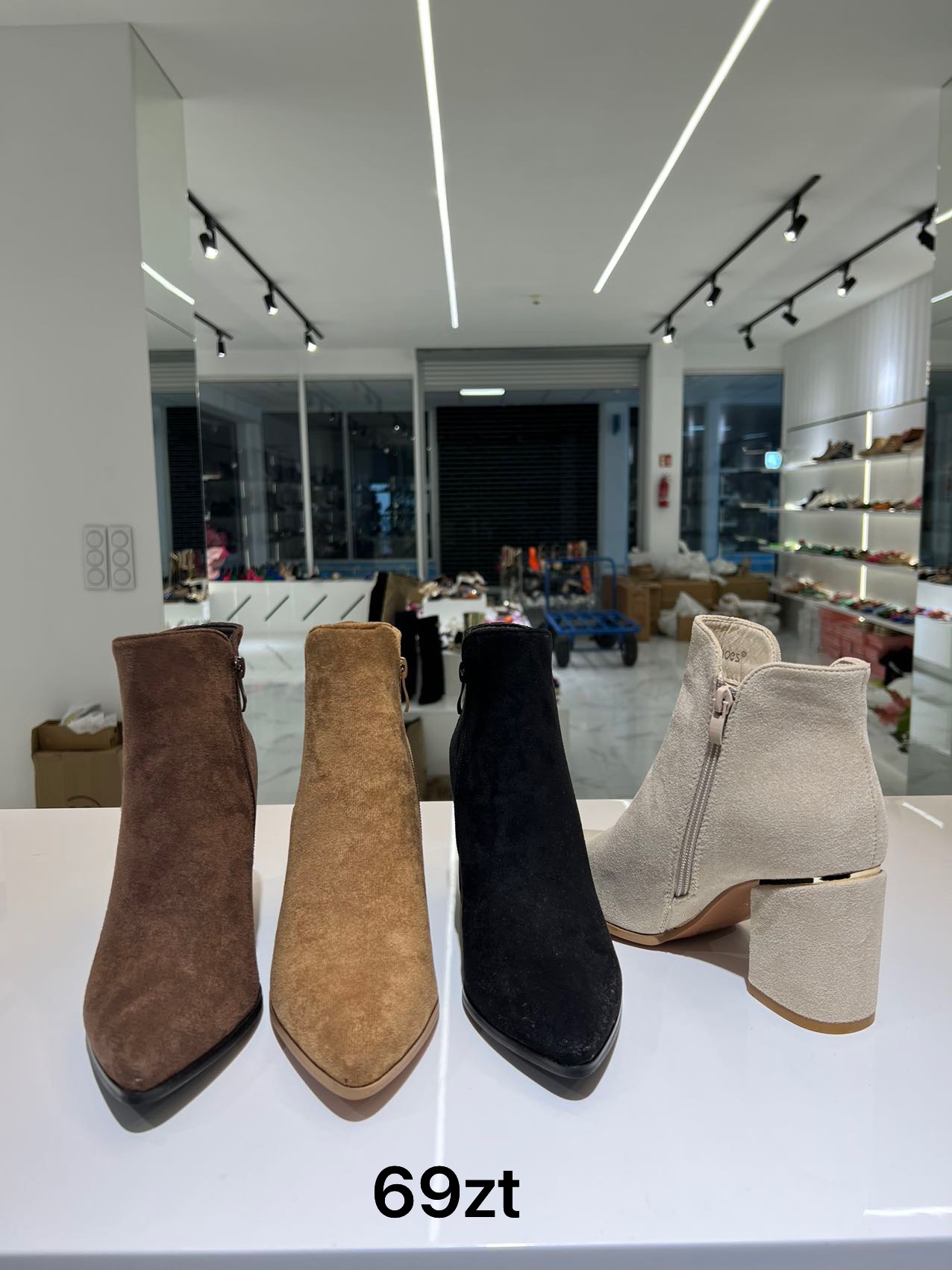 BOTKI  Damskie 36-41/ 12 par