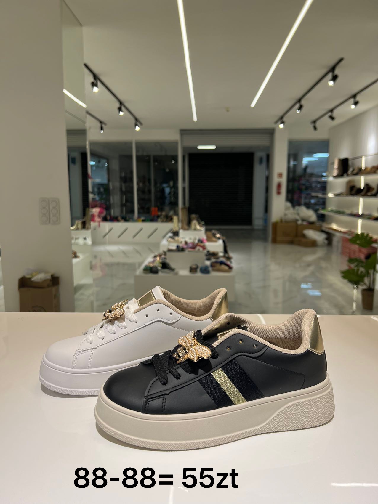 SPORTOWE Damskie 36-41/ 12 par