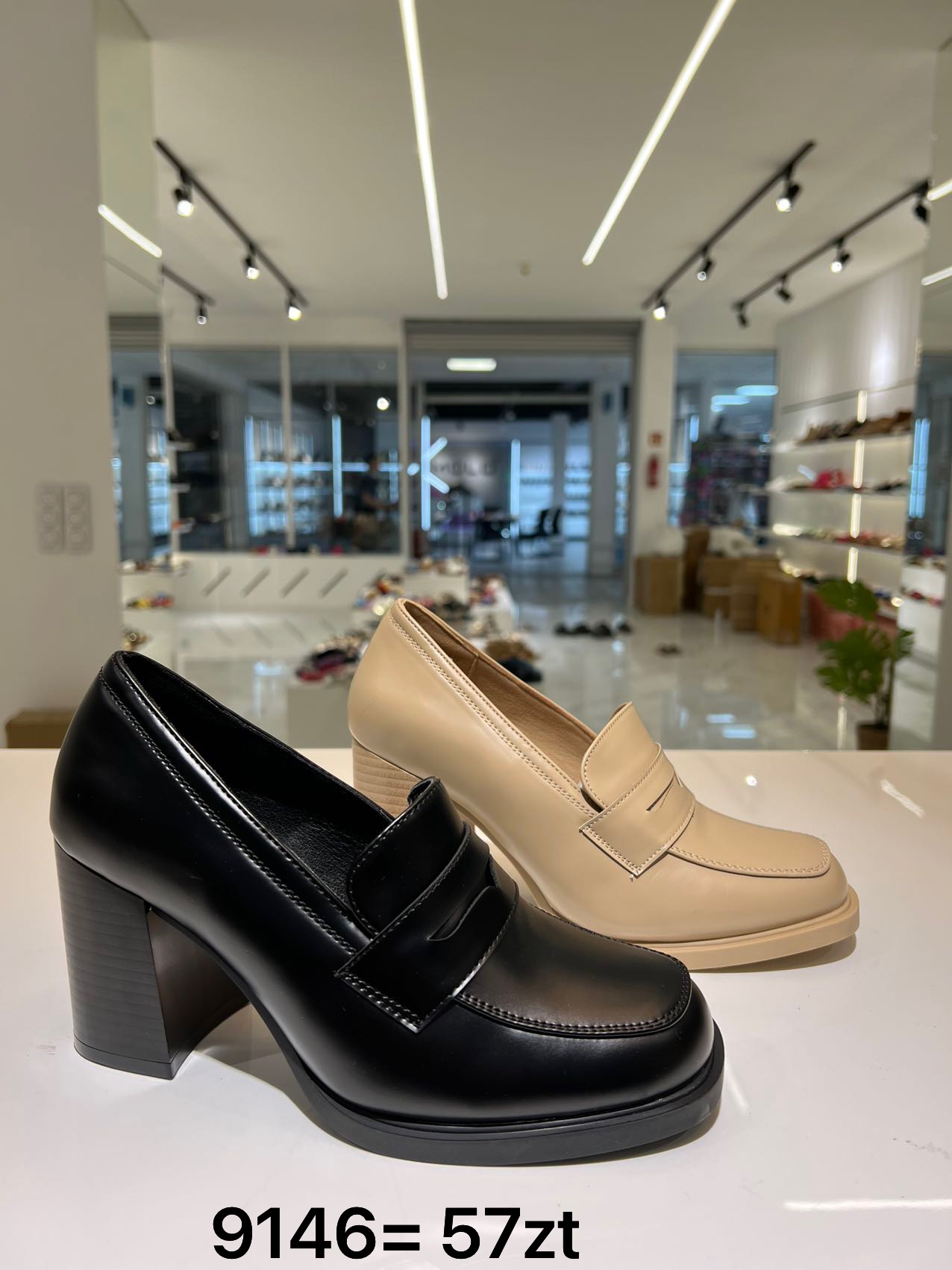 BOTKI Damskie 36-41/ 12 par