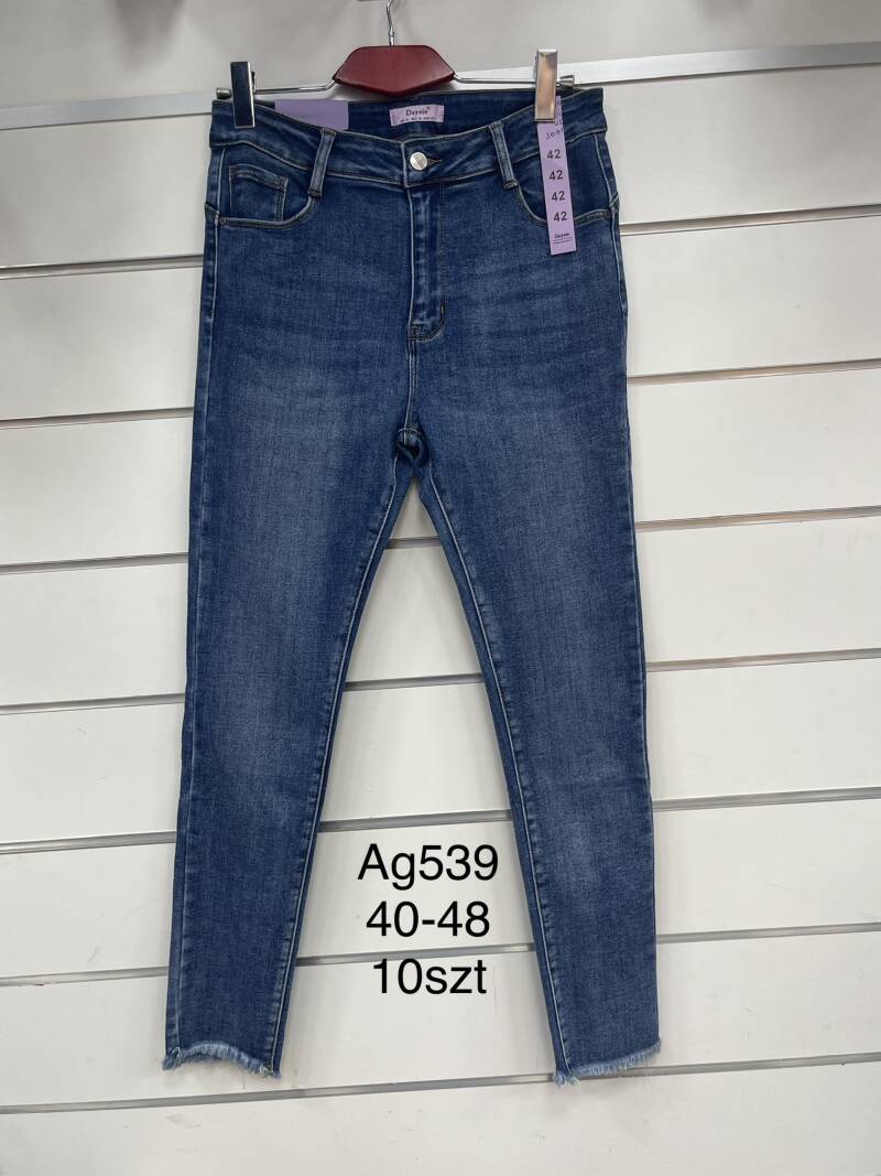 Spodnie damska jeans . Roz 40-48. 1 kolor. Paszka 10szt.  
