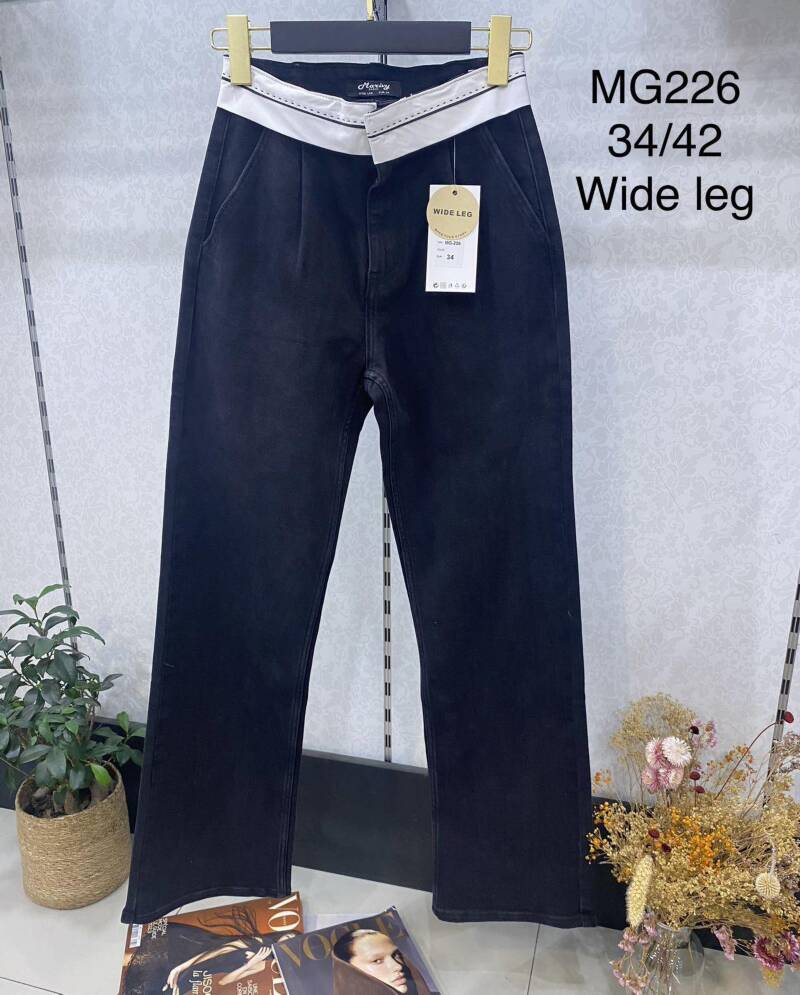 Spodnie damska jeans . Roz 34.42. 1 kolor. Paszka 10szt.  