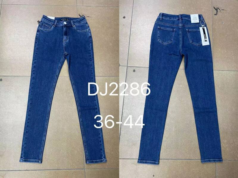 Spodnie damska jeans . Roz 36-44. 1 kolor. Paszka 10szt.  