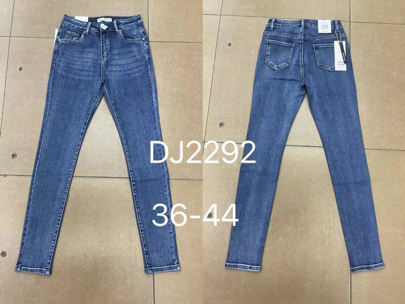 Spodnie damska jeans . Roz 36-44. 1 kolor. Paszka 10szt.  