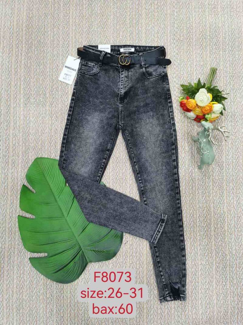 Spodnie  damska jeans . Roz 26-31. 1 kolor. Paszka 12szt.  
