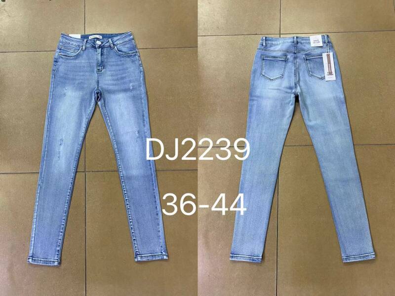 Spodnie damska jeans . Roz 36-44. 1 kolor. Paszka 10szt.  