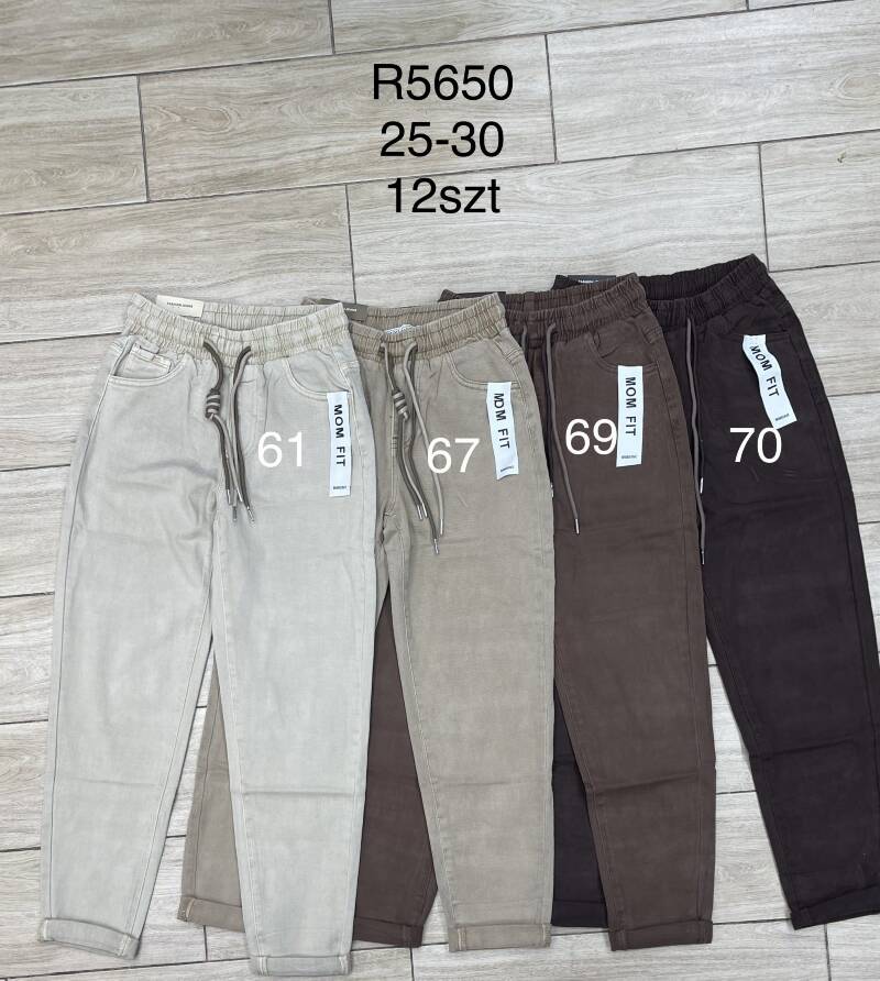 Spodnie  damska jeans . Roz 25-30. 1 kolor. Paszka 12szt.  