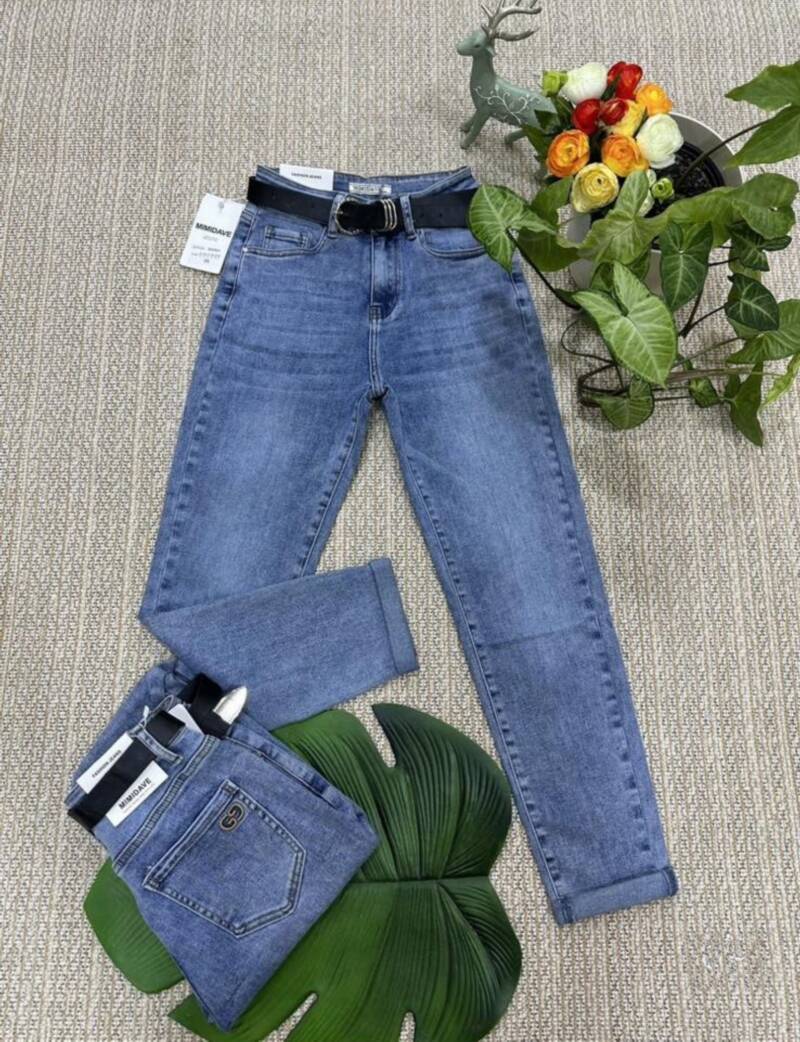 Spodnie  damska jeans . Roz 25-30. 1 kolor. Paszka 12szt.  