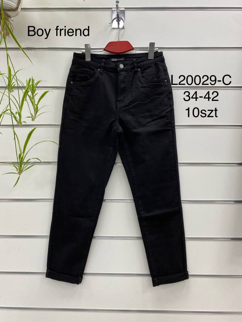 Spodnie damska jeans   . Roz 34-42. 1 kolor. Paszka 12szt.  