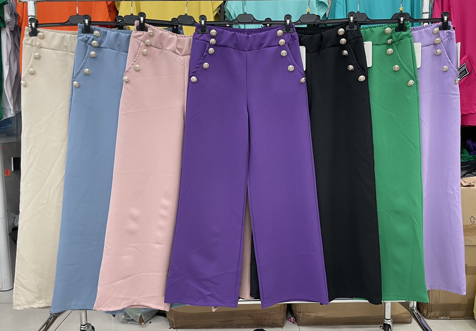 Spodnie  damska (Włoskie produkt) Roz  S-XL  .1  kolor. Paczka 4szt
