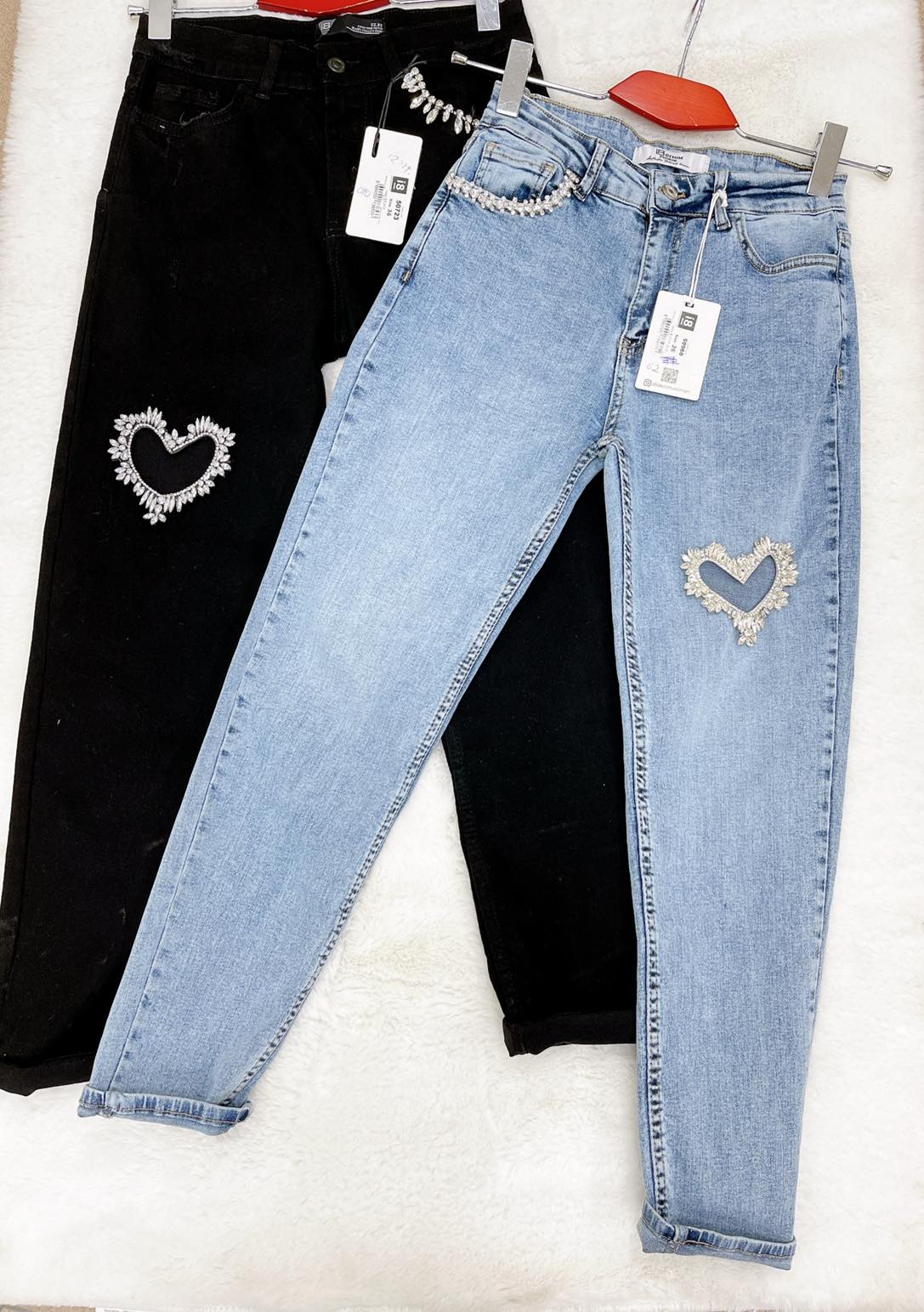 Spodnie damskie jeans Roz 34-42.  Paczka 12szt