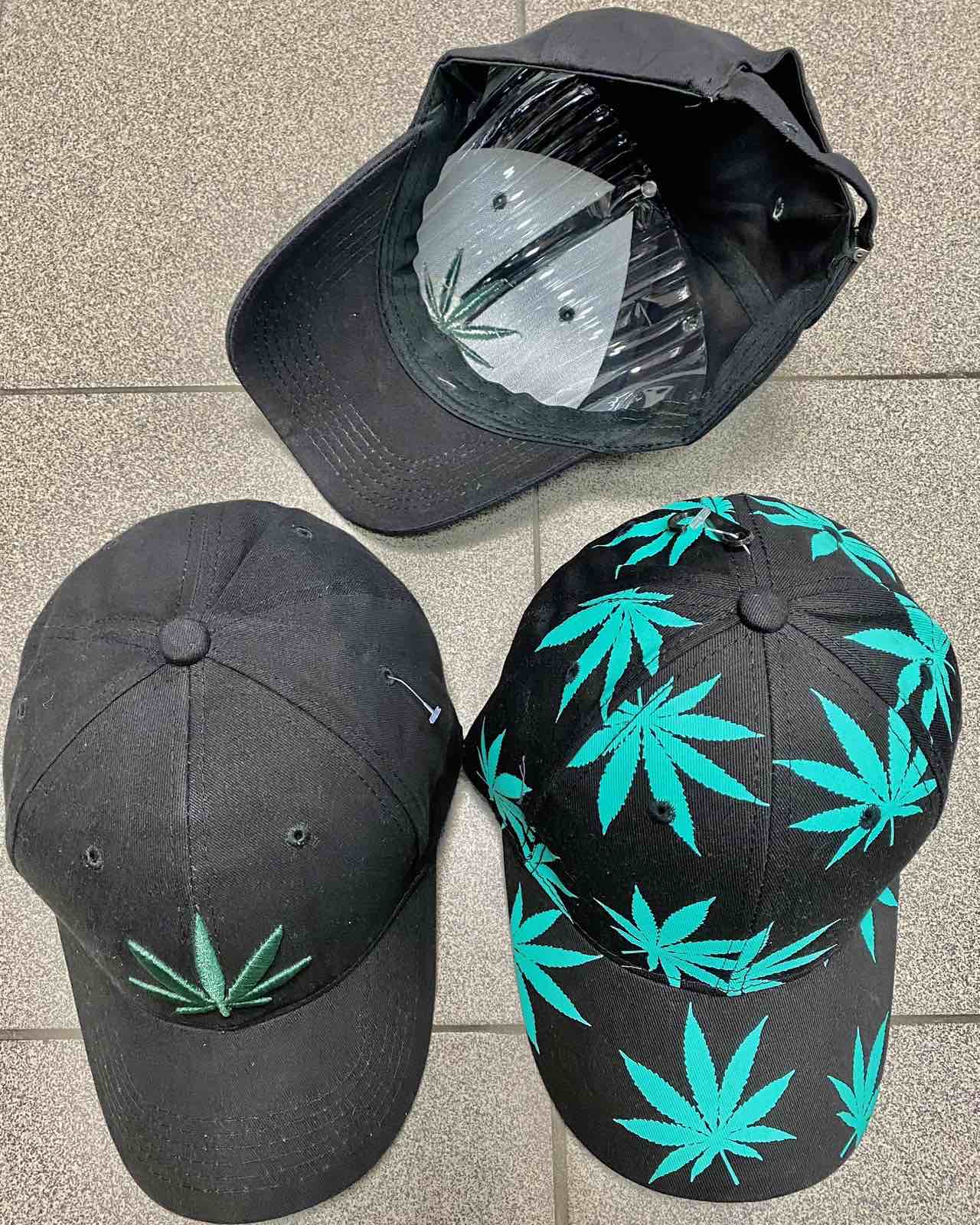Czapki meskie z daszkiem Roz Standard, Mix Kolor Paczka 12 szt