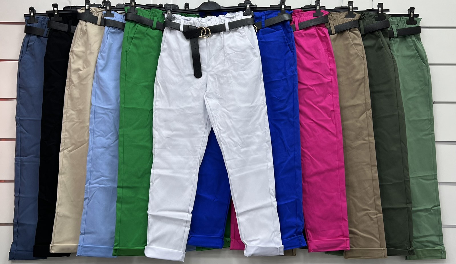 Spodnie  damska (Włoskie produkt) Roz Standard .mix  kolor Paczka 5szt