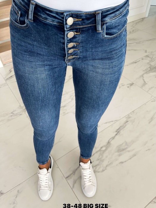 Spodnie damskie jeansy duże    .Roz 38-48.  1 kolor. Paczka 10 szt