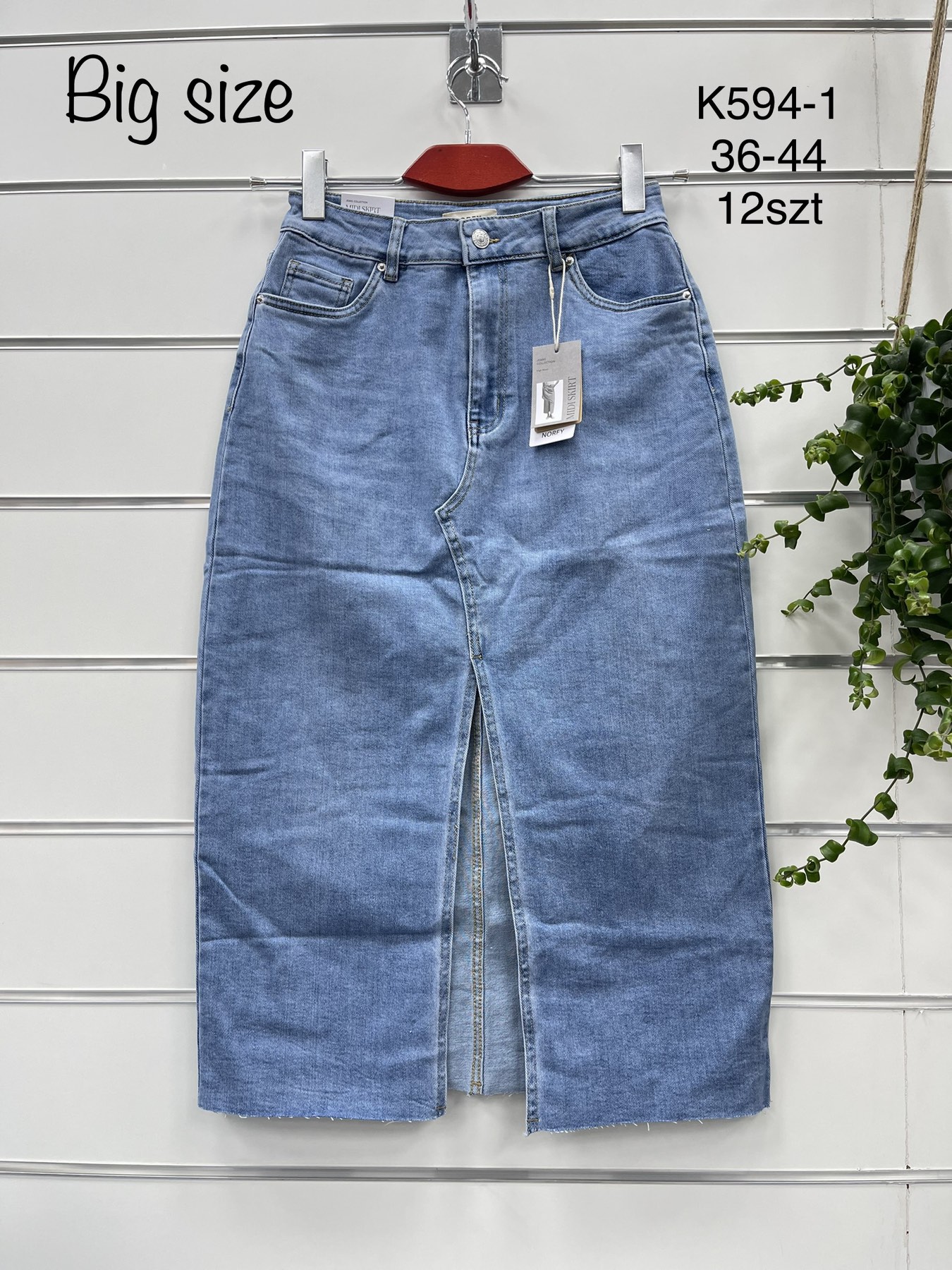 Spódnica   damskie jeans Roz 36-44.  1 kolor . Paczka 12szt