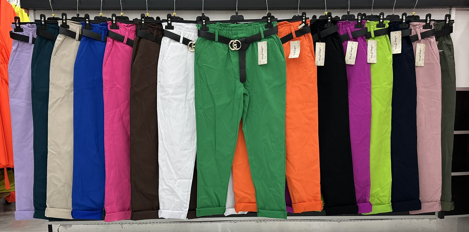 Spodnie  damska (Włoskie produkt) Roz S-2XL . 1   kolor Paczka 5 szt