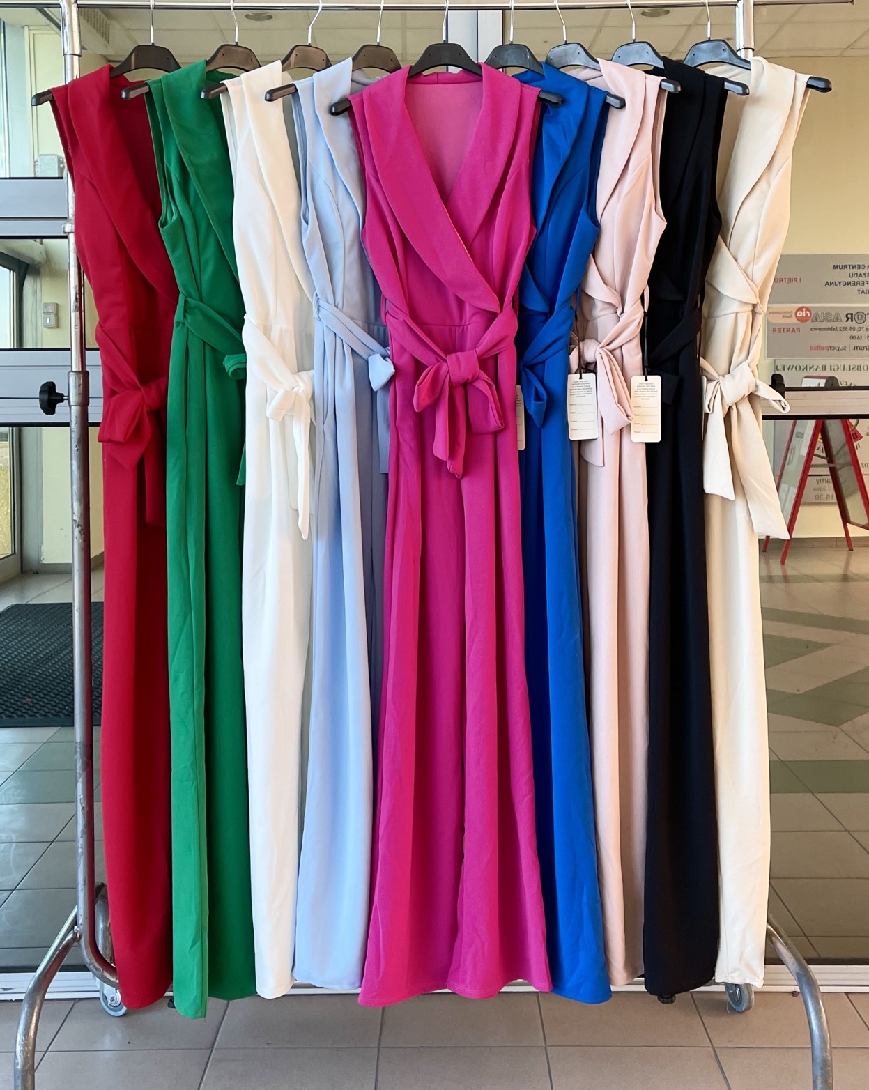 Sukienka  damska (Włoskie produkt) Roz Standard . mix  kolor Paczka 5 szt