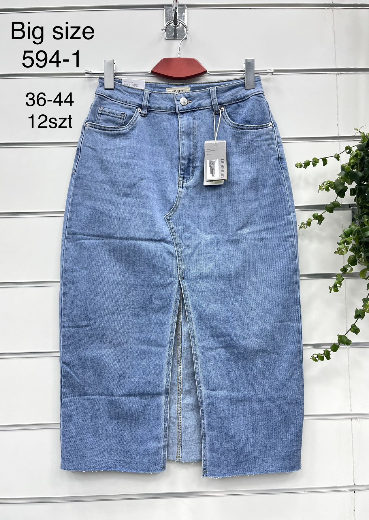 Spódnica  damskie jeans Roz XS-XL.  1 kolor . Paczka 12szt