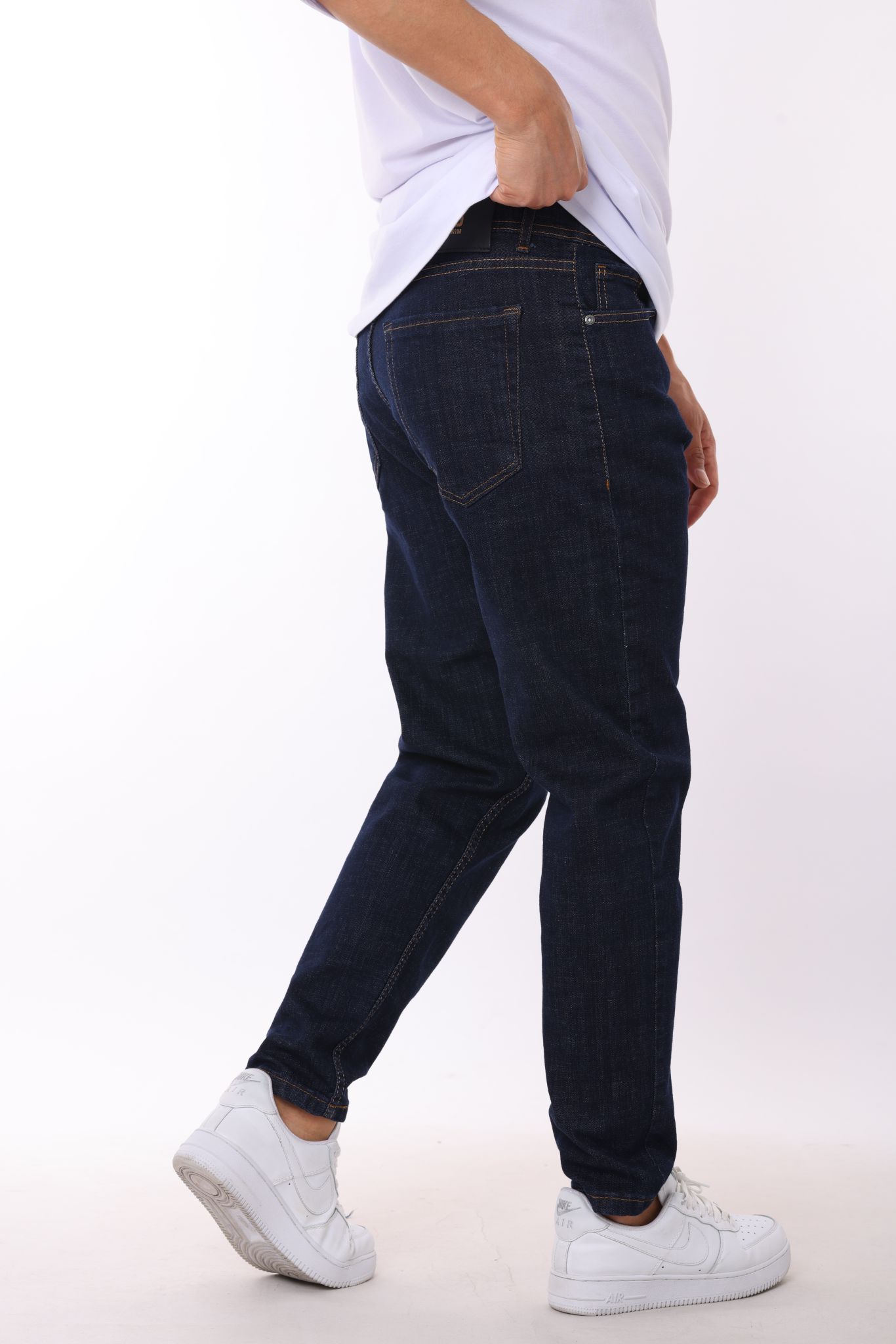 Spodnie męskie   jeans  Roz  29-38.  1 kolor . Paczka 8szt