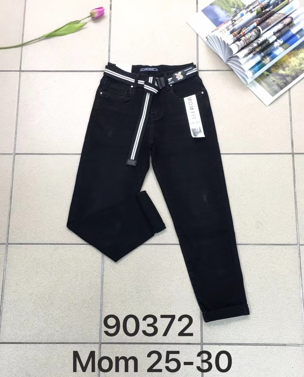 Spodnie damskie jeans Roz  25-30 .  1 kolor . Paczka 10szt