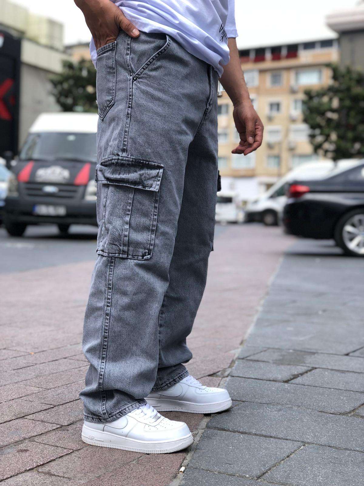 Spodnie męskie bojówki  jeans  Roz  30-38.  1 kolor . Paczka 8szt