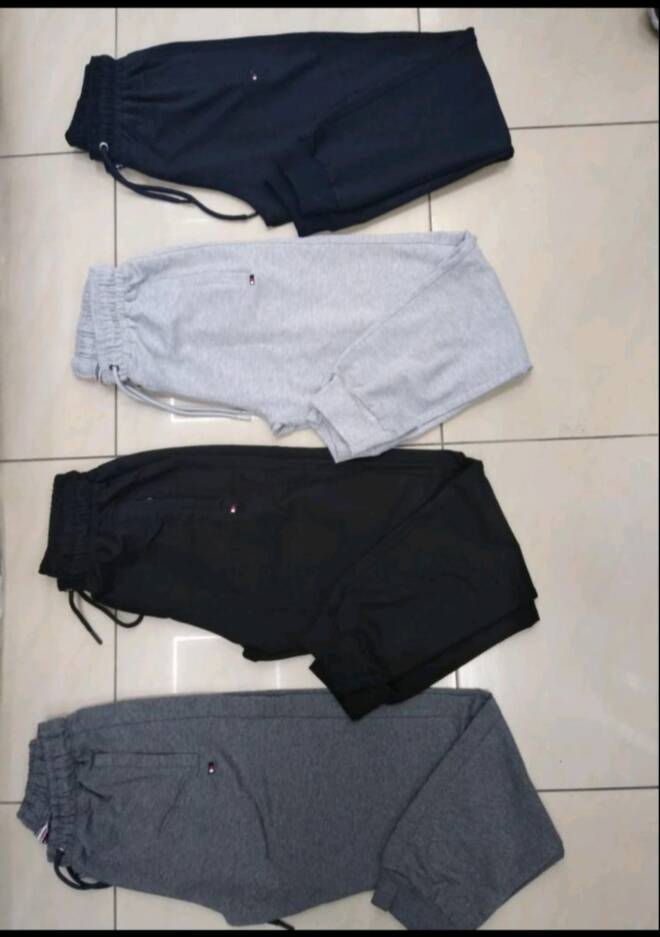 Spodnie dresowe męskie (Turecki produkt) Roz M-2XL, 1 kolor Paczka 4 szt