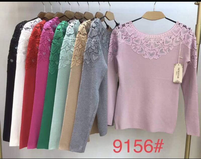 Swetry  damskie Roz Standard. Mix kolor Paczka 12szt