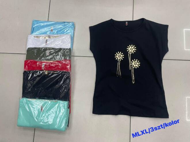 Bluzka damska .Roz M-XL . Mix kolor Paczka 12 szt