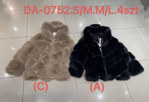 Kurtka alpaka damkie Roz S/M-L/XL, 1 Kolor Paczka 4 szt	