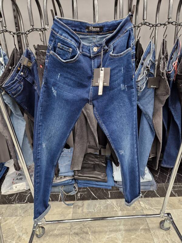 Spodnie damskie jeans Roz 25-30, 1 Kolor Paczka 10 szt