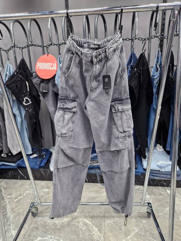 Spodnie damskie jeans Roz 25-30, 1 Kolor Paczka 10 szt