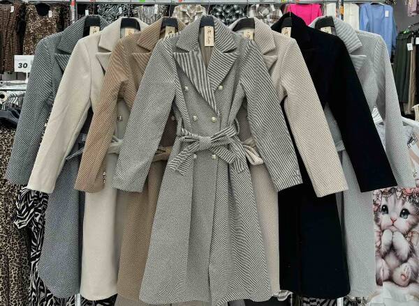 Płaszcze damskie (Włoskie produkt) Roz S-2XL Mix kolor Paczka 5 szt