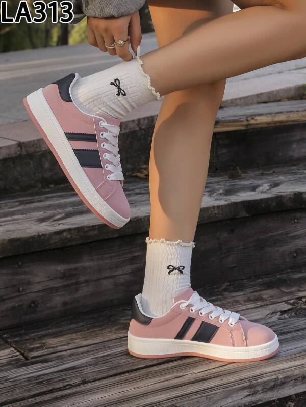 Buty sportowe damskie 36-41/ 12 par