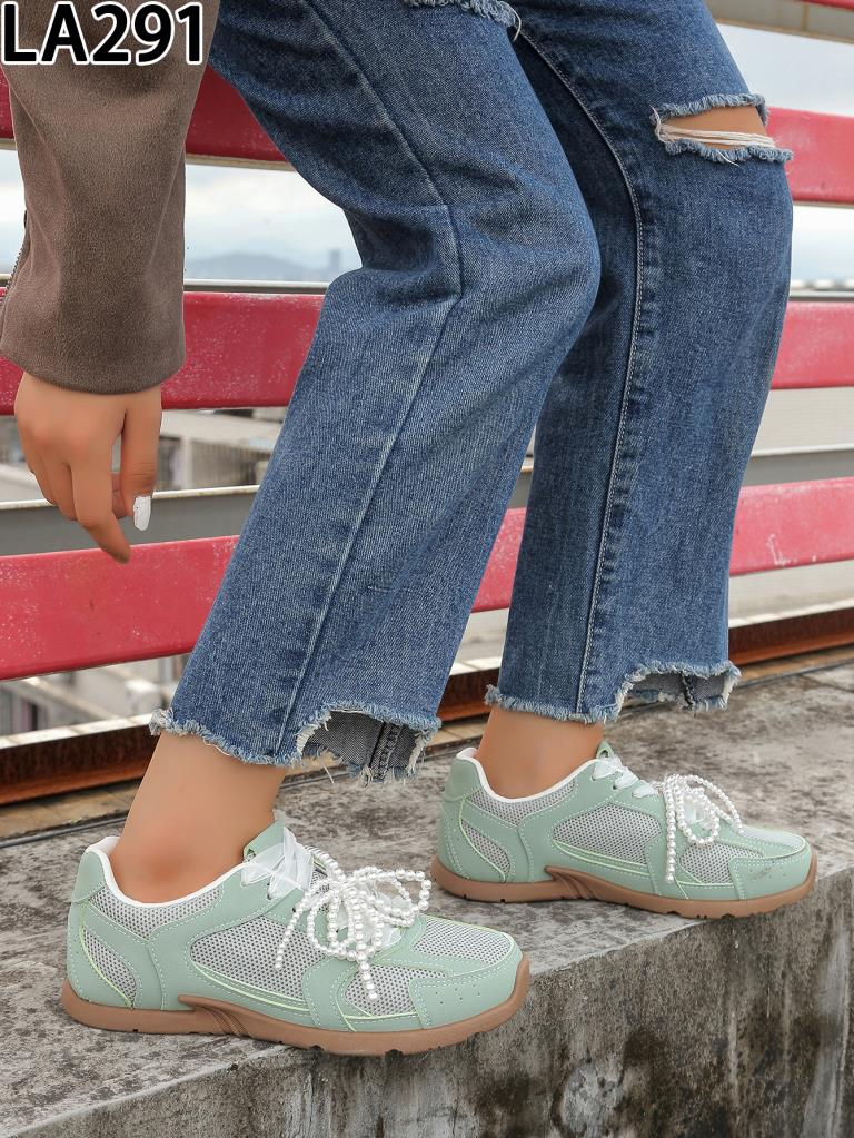 Buty sportowe damskie 36-41/ 12 par