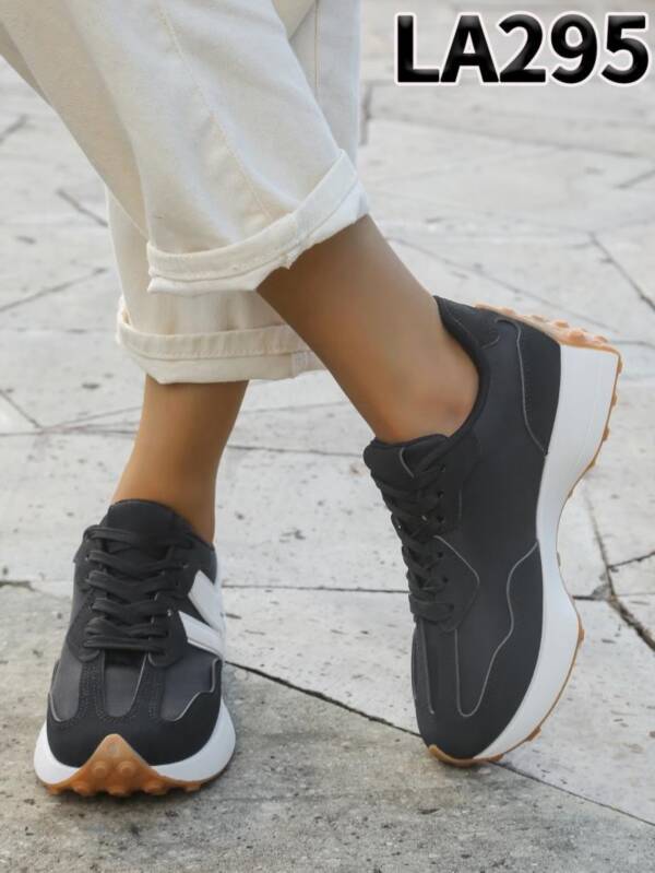 Buty sportowe damskie 36-41/ 12 par