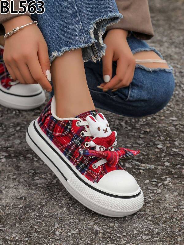 Buty sportowe damskie 36-41/ 12 par