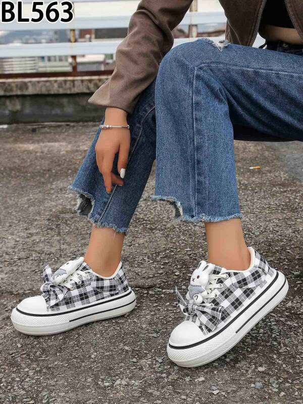 Buty sportowe damskie 36-41/ 12 par