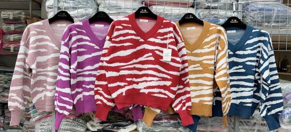 Swetry damskie Roz M/L-XL/XXL, Mix Kolor Paszka 12 szt