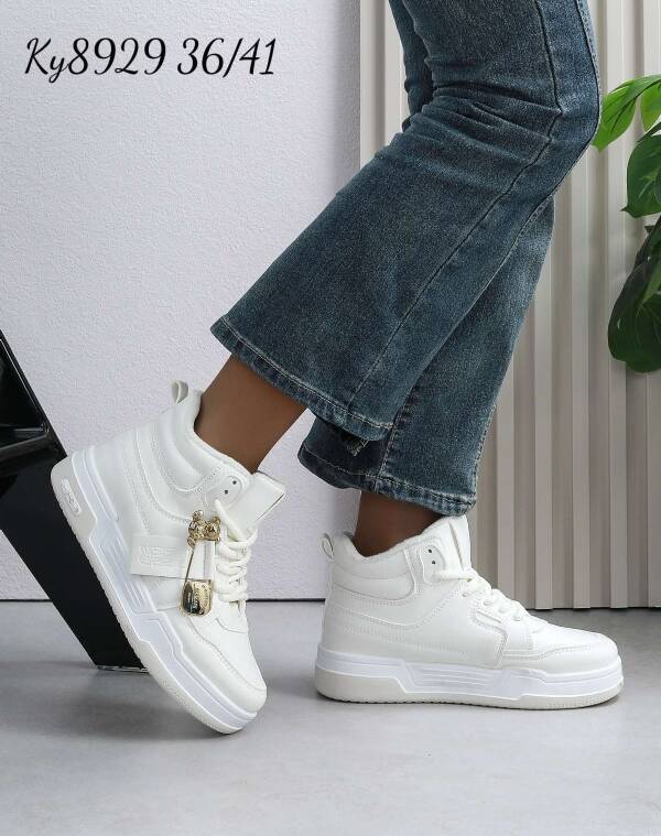 Buty sportowe damskie Roz 37-40 / 12 par