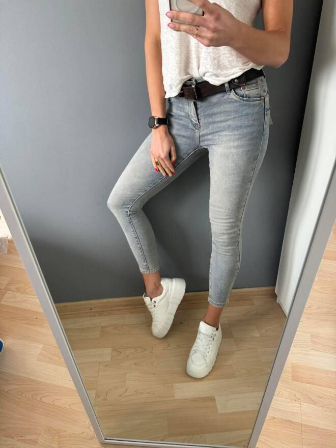 Spodnie damskie jeansy Roz XS-XL, 1 Kolor Paczka 12 szt