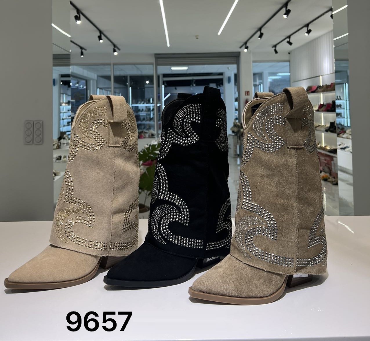 Kozaki damskie Roz 36-41 /12 par