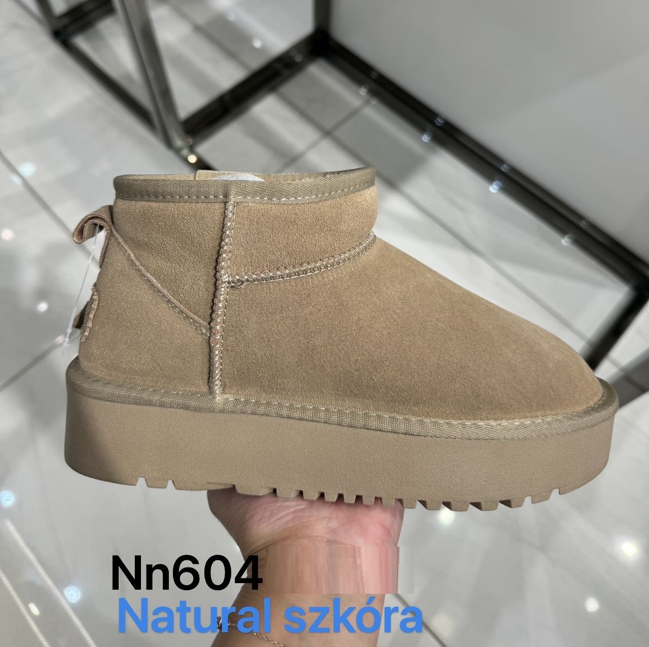 BOTKI  damskie  36-41/ 12 par