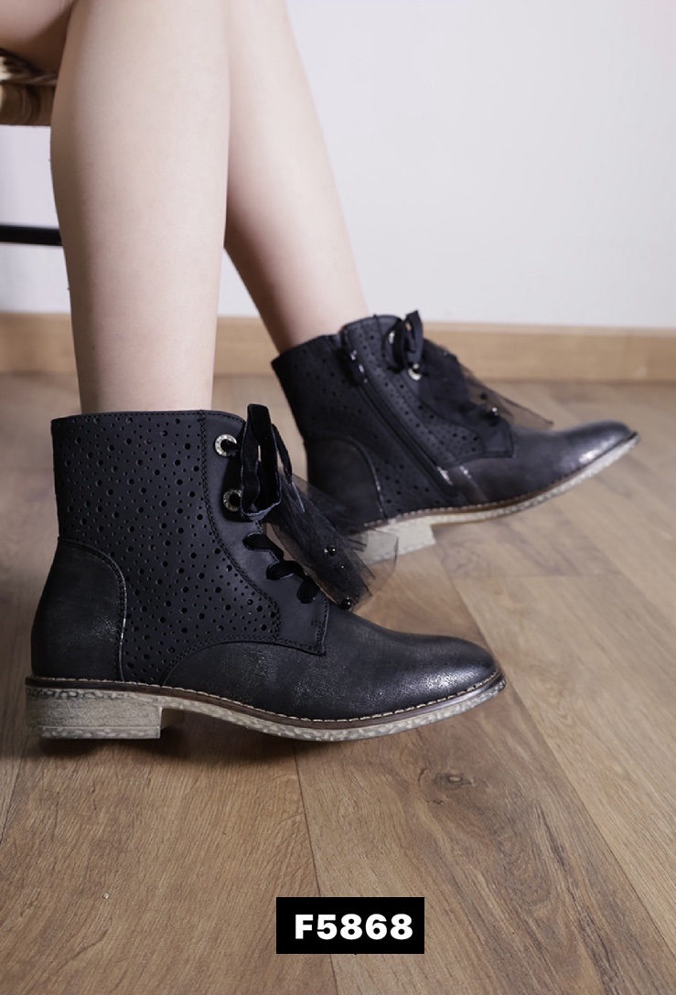 BOTKI damskie 36-41/ 12 par