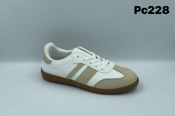 Buty sportowe damskie Roz 36-41 /12 par