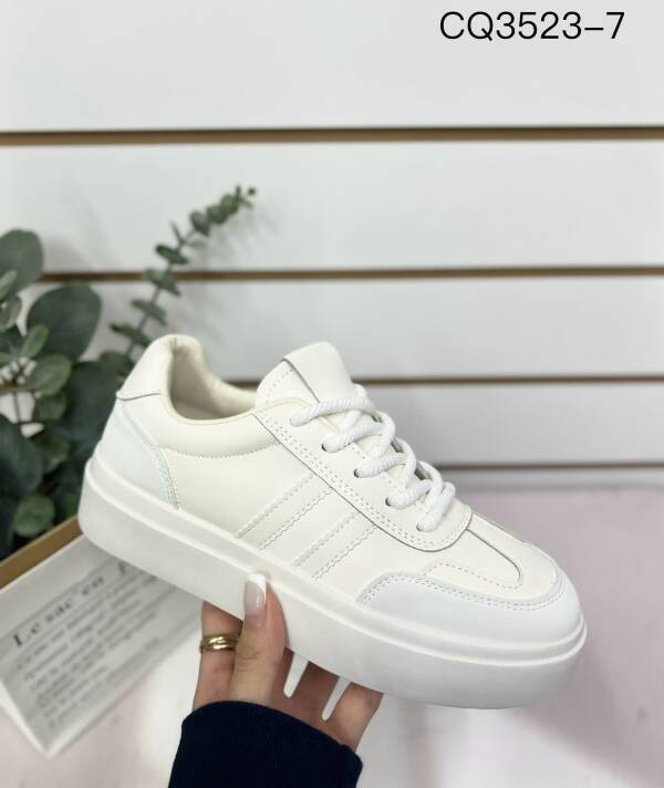 Buty sportowe damskie Roz 36-41 /12 par