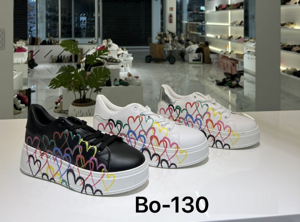 Buty Sportowe damskie 36-41/ 12 par