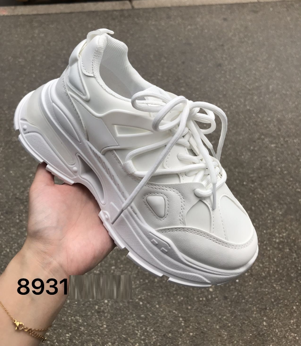 Buty Sportowe damskie 36-41/ 12 par