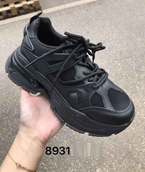 Buty Sportowe damskie 36-41/ 12 par