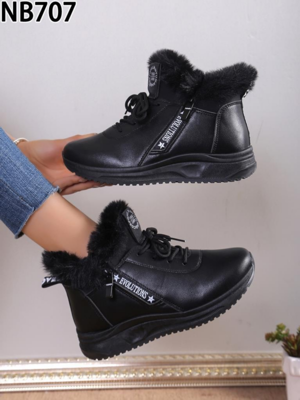 BOTKI damskie 36-41/ 12 par
