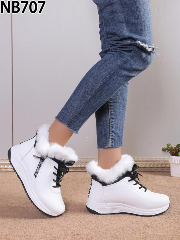 BOTKI damskie 36-41/ 12 par