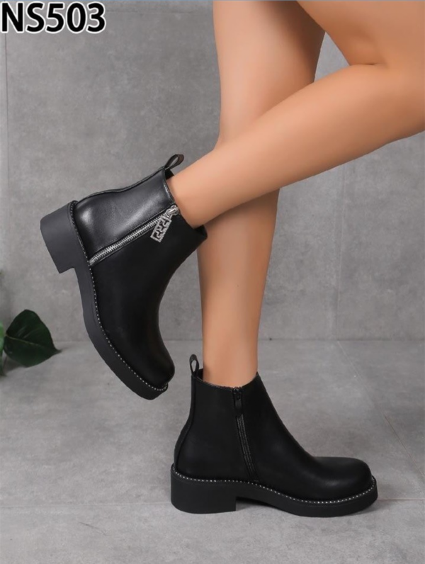 BOTKI damskie 36-41/ 12 par